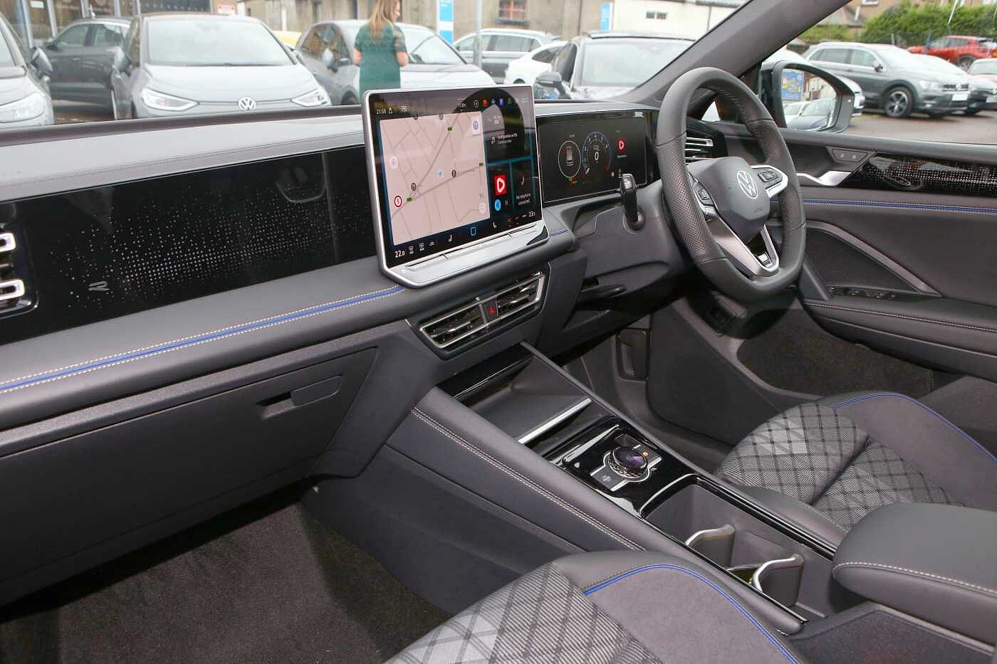 Volkswagen Tiguan R-Line Launch Edition 1.5 TSI 150PS DS 5 Dr