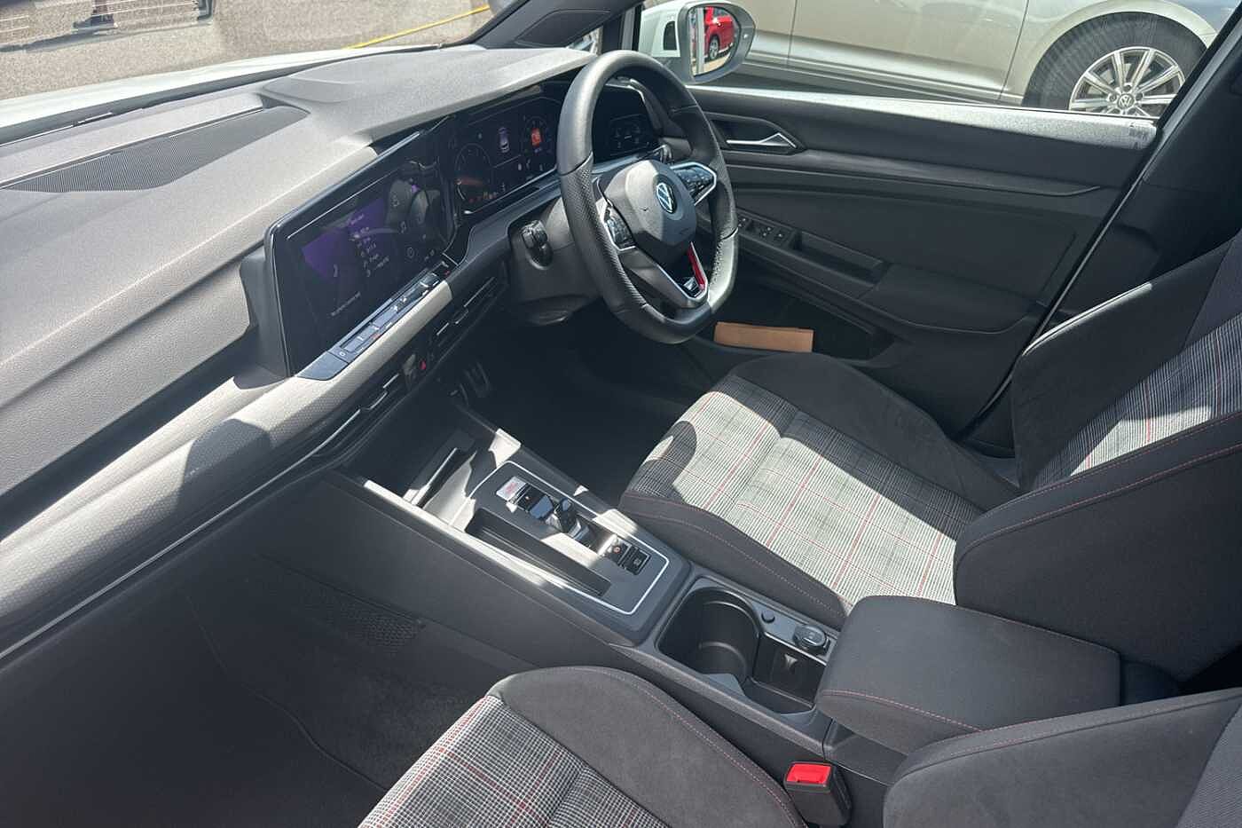 Volkswagen Golf 8 GTI 2.0 TSI 245PS 7-speed DSG 5 Door