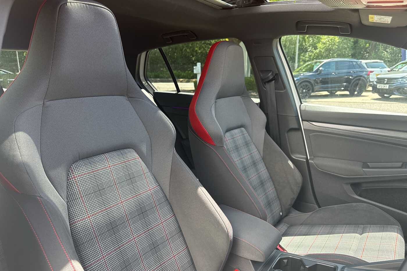 Volkswagen Golf 8 GTI 2.0 TSI 245PS 7-speed DSG 5 Door