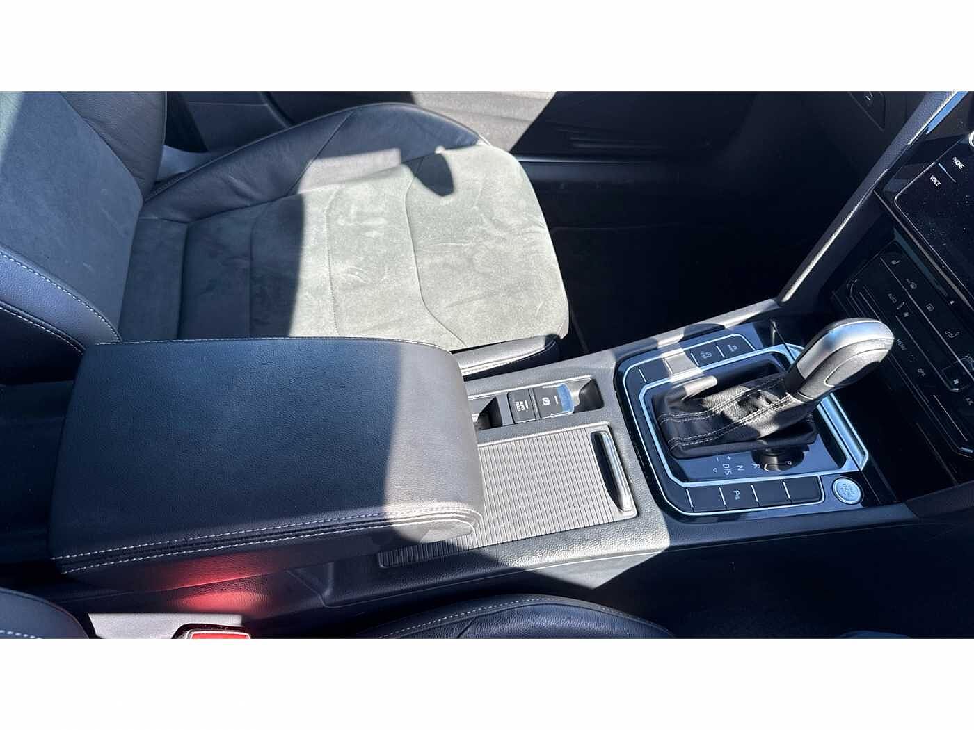 Volkswagen Arteon R-Line 2.0 TDI 200PS 4MOTION DSG