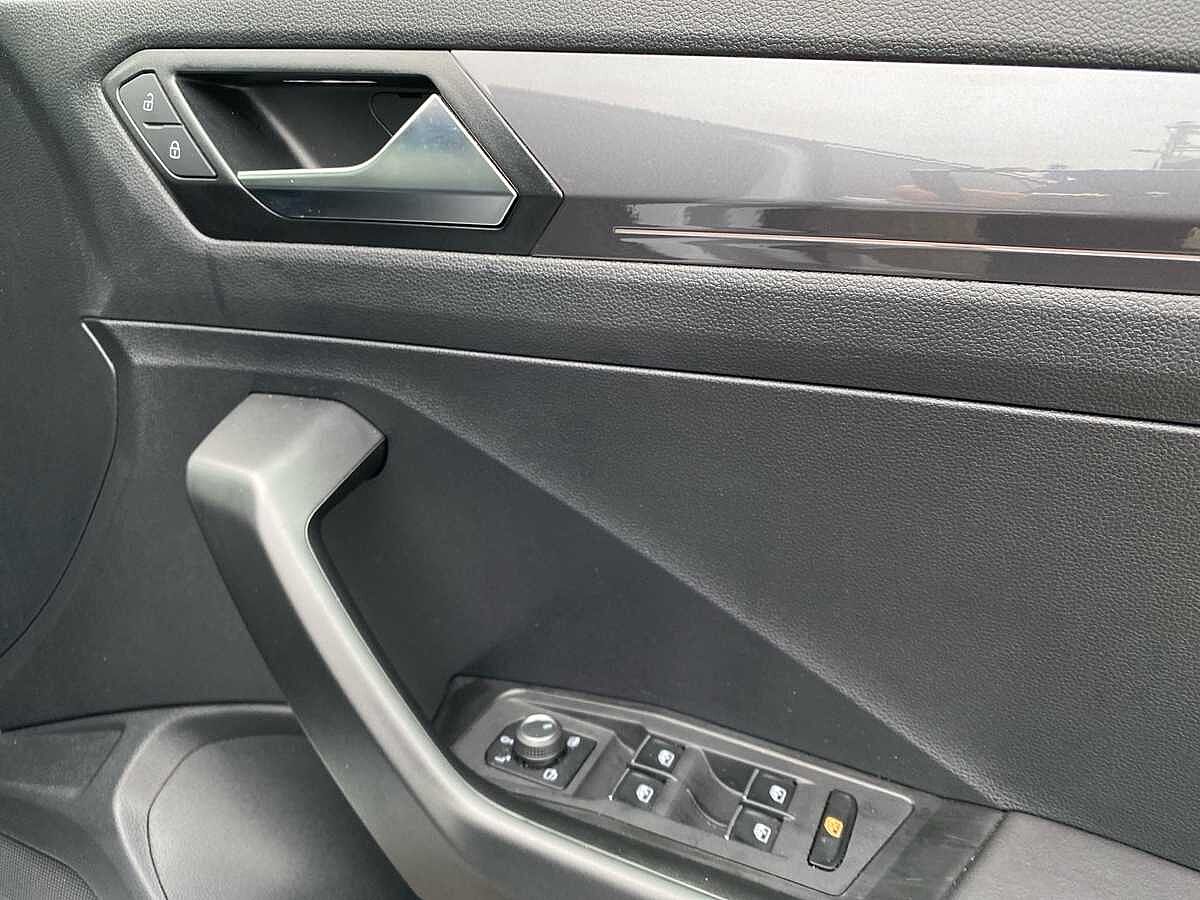 Volkswagen T-ROC 2017 1.5 TSI R-Line 150PS EVO