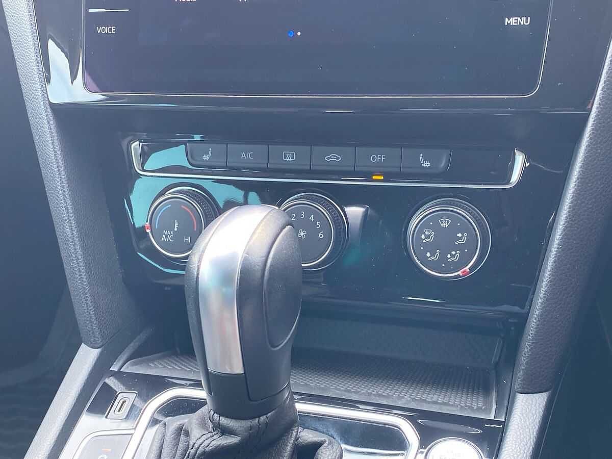 Volkswagen Passat 2.0 TDI SEL 190PS DSG Estate