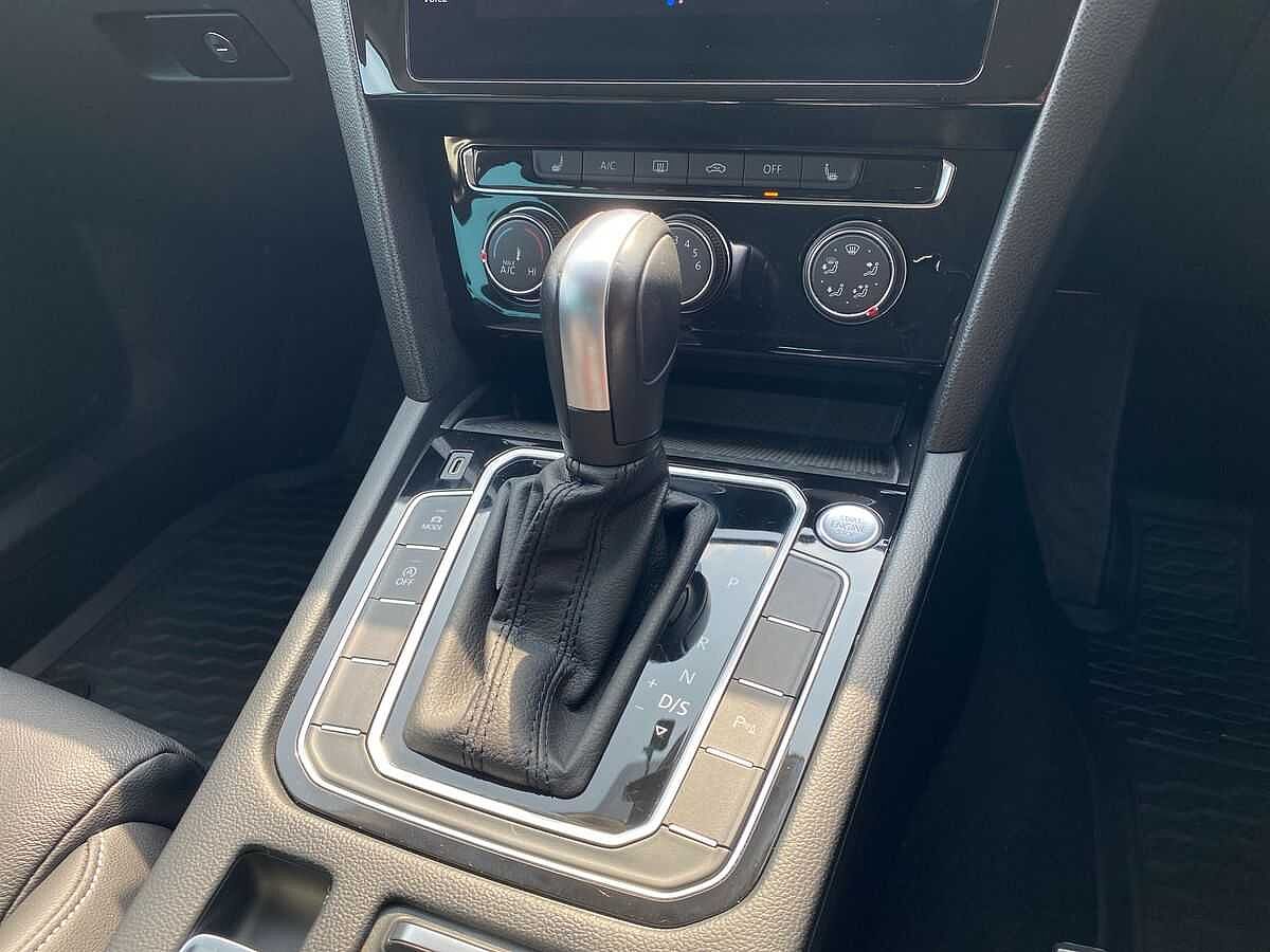Volkswagen Passat 2.0 TDI SEL 190PS DSG Estate