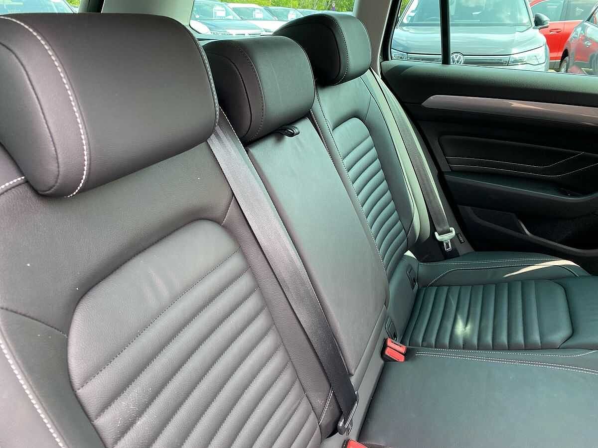 Volkswagen Passat 2.0 TDI SEL 190PS DSG Estate