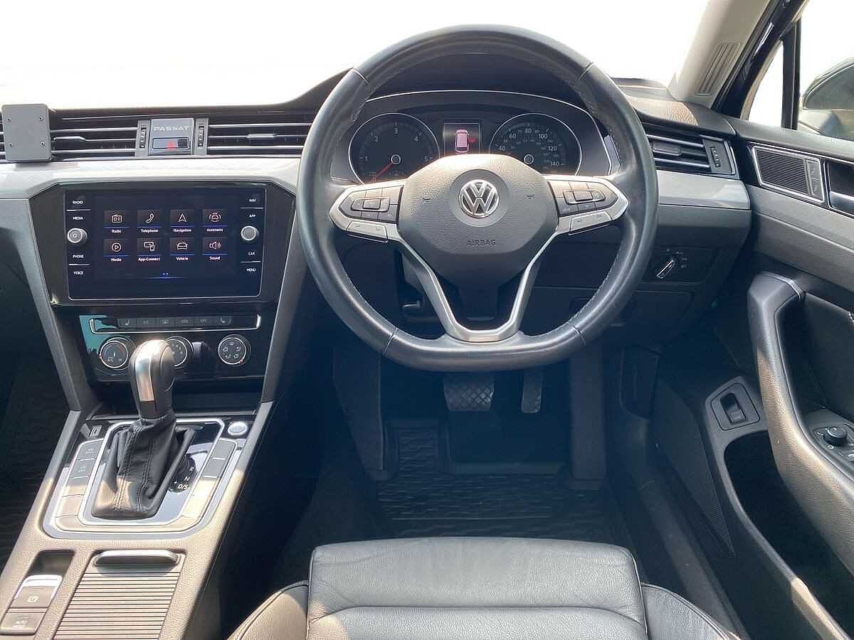 Volkswagen Passat 2.0 TDI SEL 190PS DSG Estate