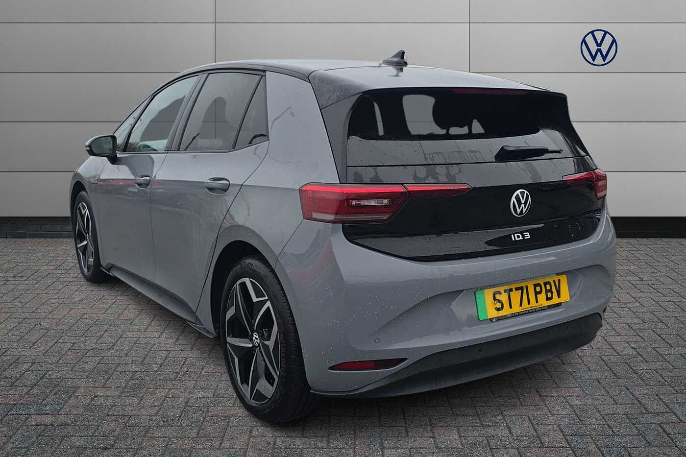 Volkswagen ID.3 Tour 77kWh Pro S 204PS Automatic 5 Door