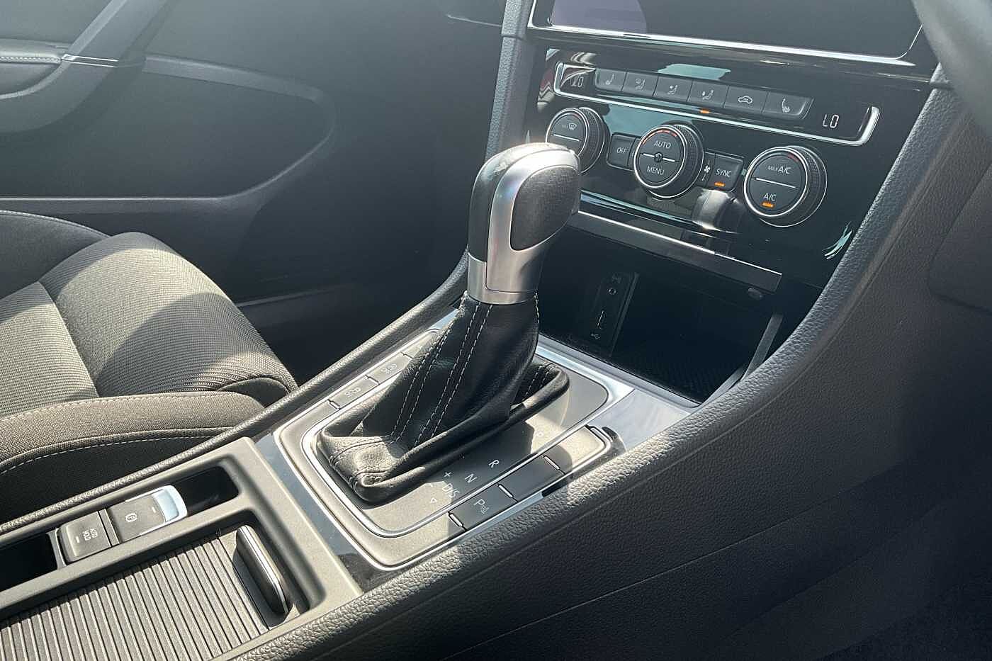 Volkswagen Golf Estate