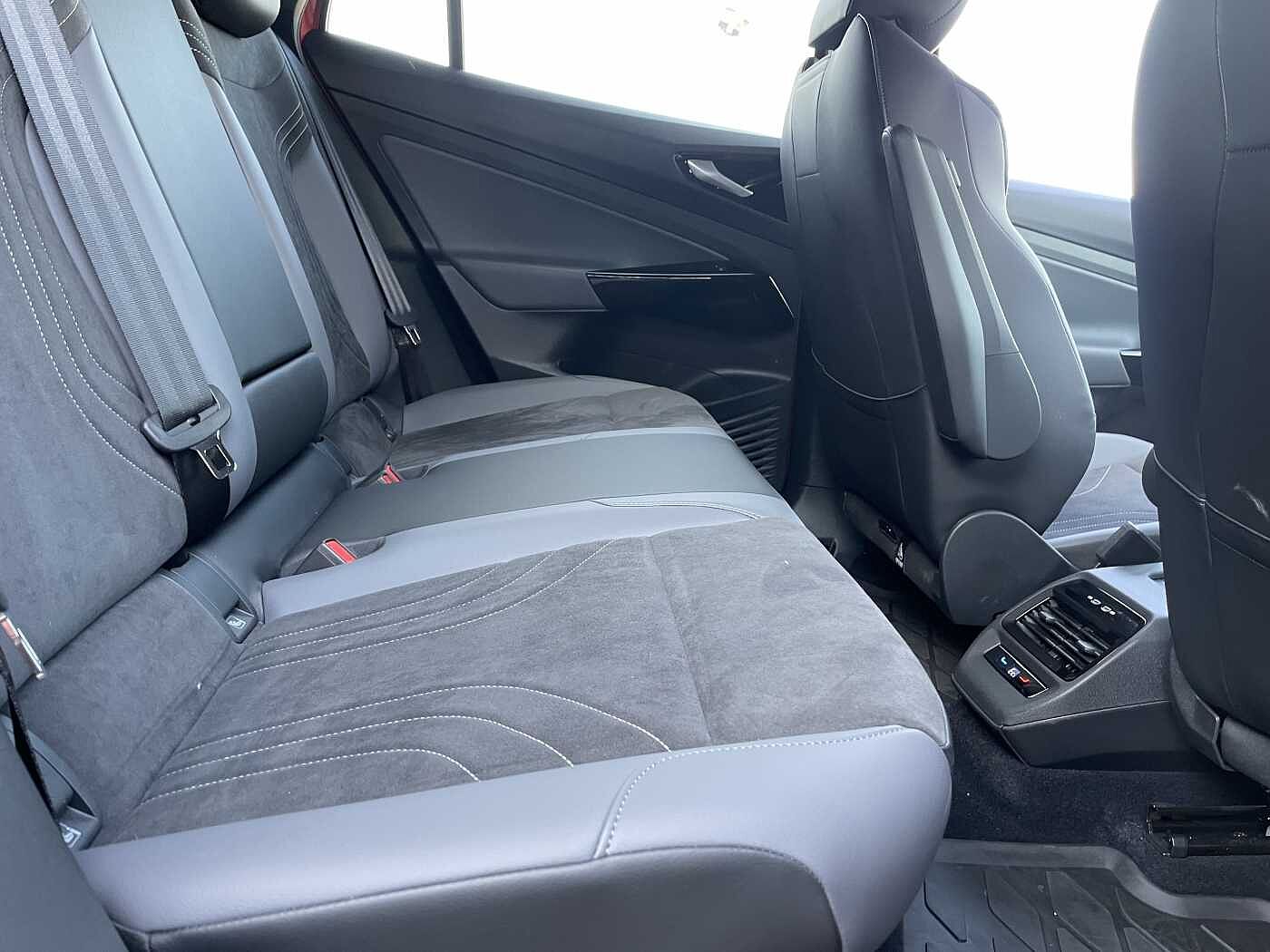 Volkswagen ID.4 Style Edition 52kWh 170PS Pure Performance