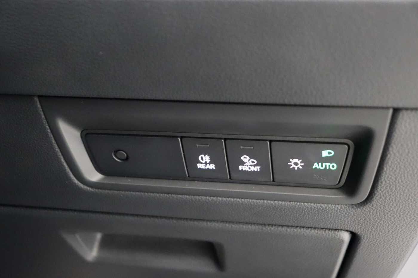 Volkswagen Touareg 3.0 V6 TDI 4Motion R-Line 5dr Tip Auto