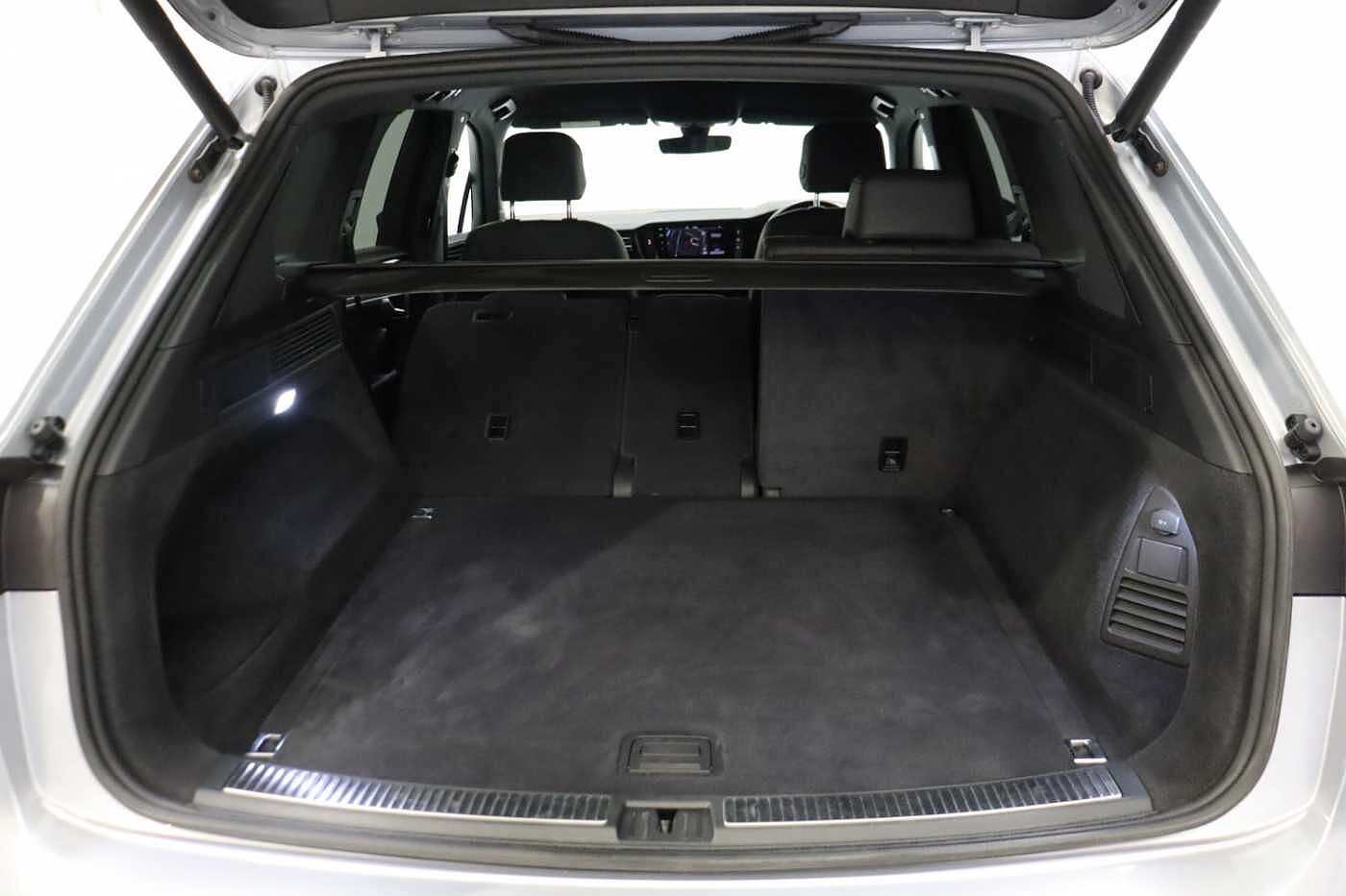 Volkswagen Touareg 3.0 V6 TDI 4Motion R-Line 5dr Tip Auto