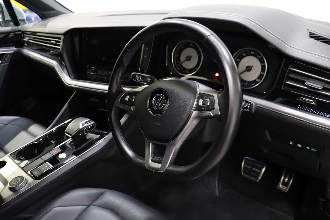 Volkswagen Touareg 3.0 V6 TDI 4Motion R-Line 5dr Tip Auto