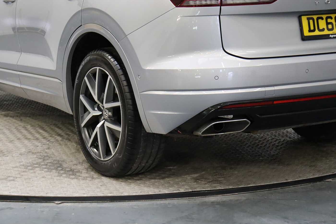 Volkswagen Touareg 3.0 V6 TDI 4Motion R-Line 5dr Tip Auto