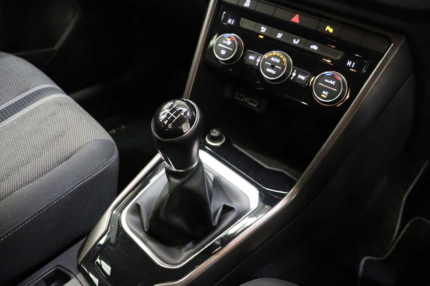 Volkswagen T-roc 1.0 TSI SE 5dr