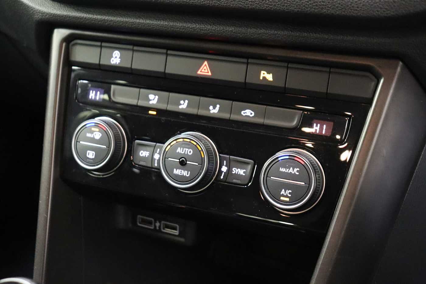 Volkswagen T-roc 1.0 TSI SE 5dr