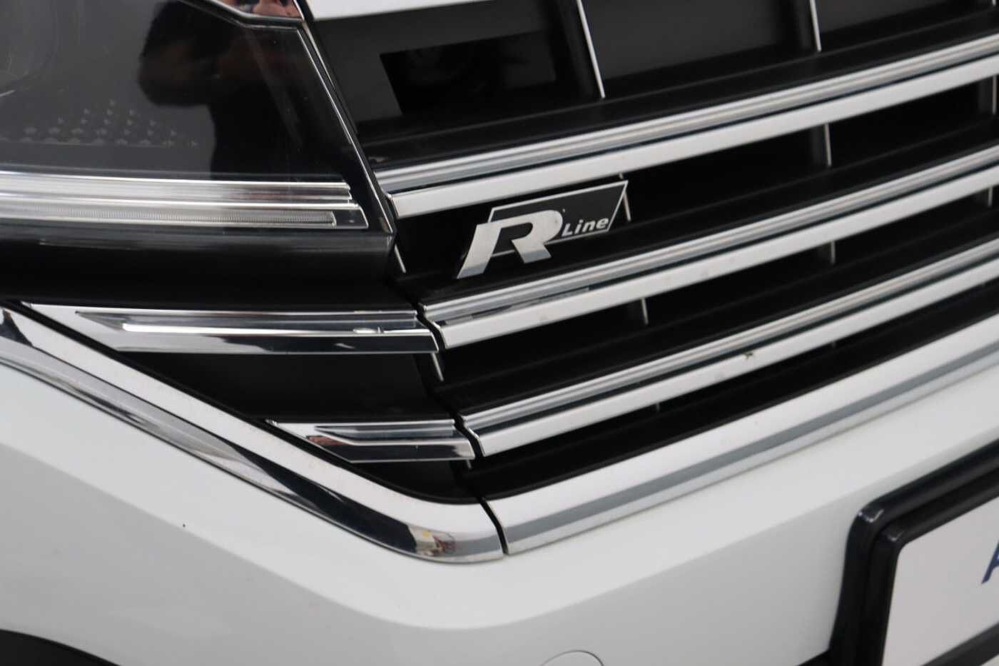 Volkswagen Touareg 3.0 V6 TDI 4Motion R-Line 5dr Tip Auto