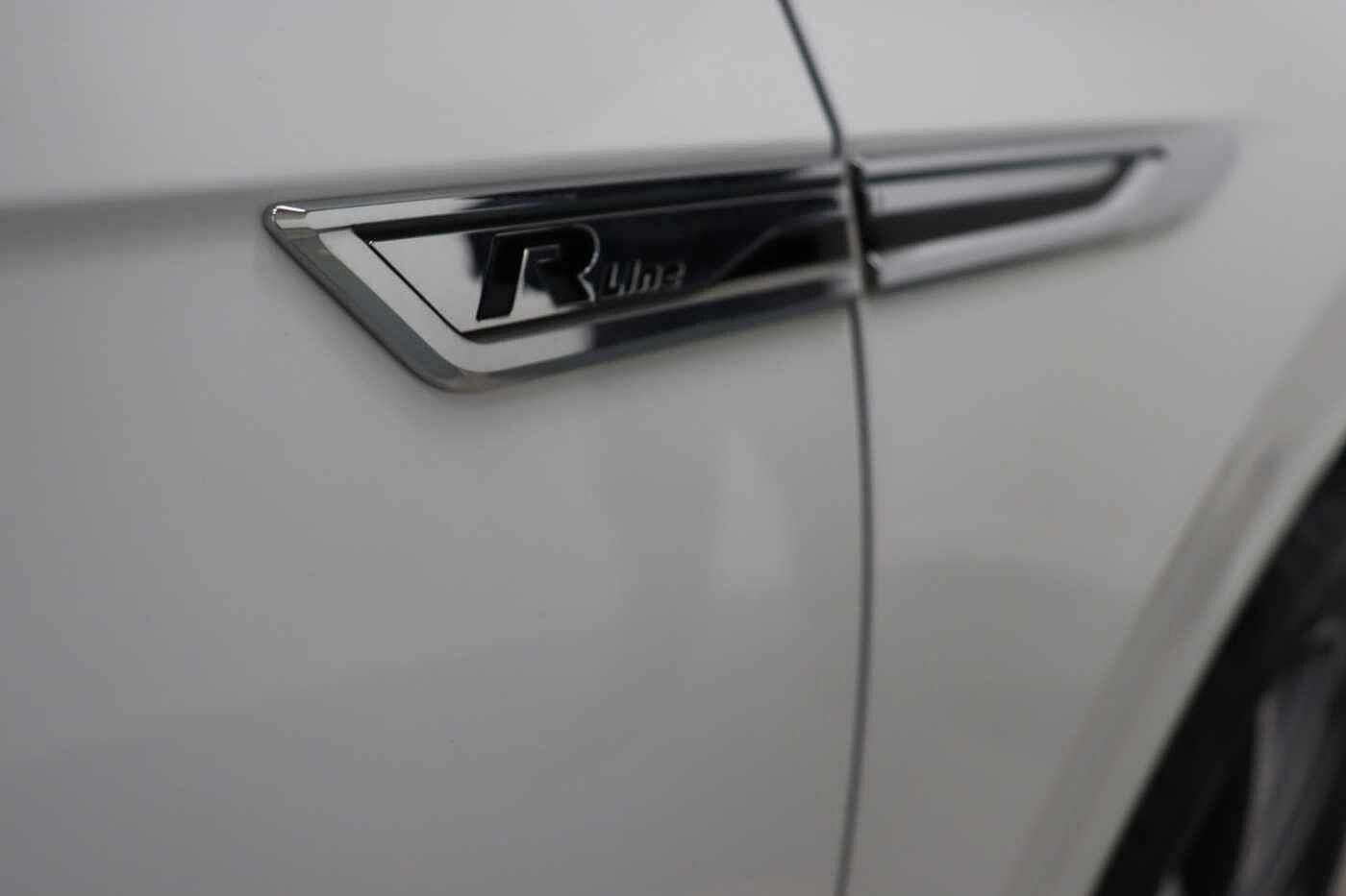 Volkswagen Touareg 3.0 V6 TDI 4Motion R-Line 5dr Tip Auto