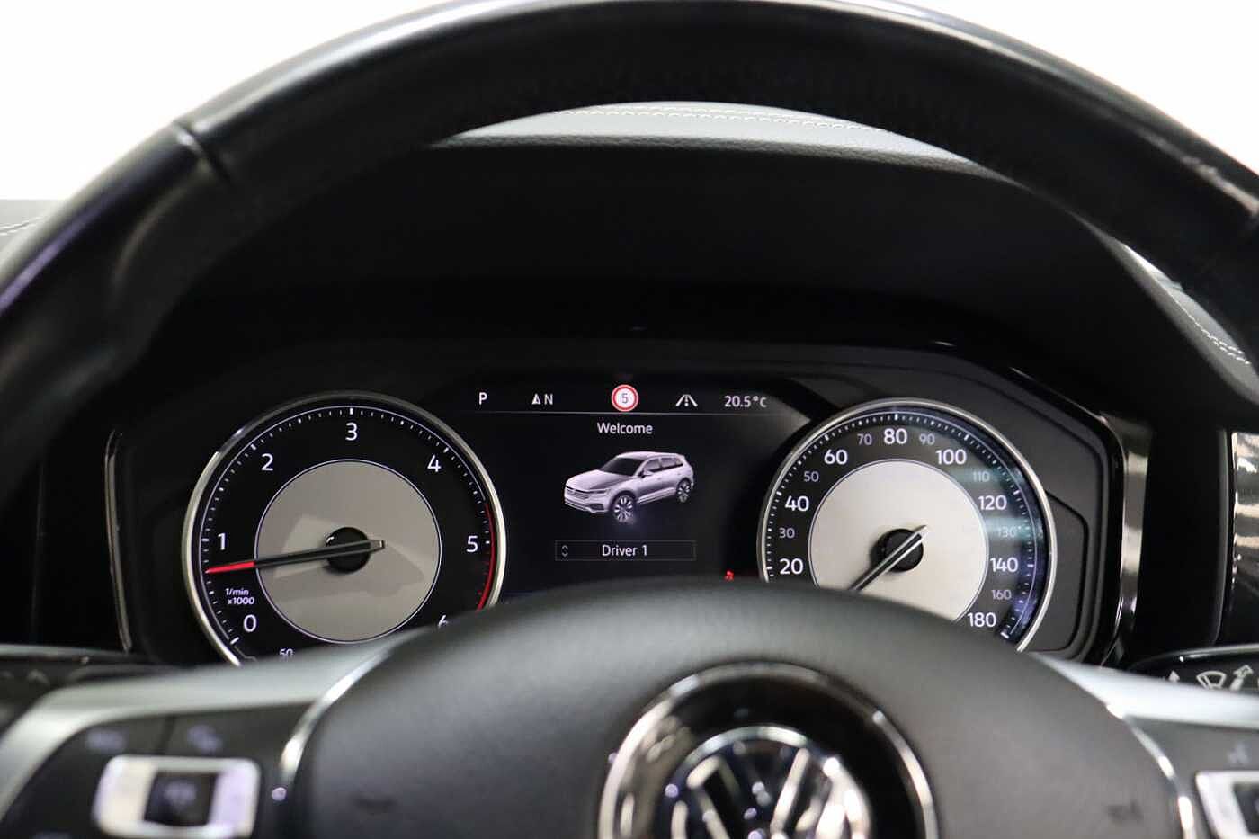 Volkswagen Touareg 3.0 V6 TDI 4Motion R-Line 5dr Tip Auto
