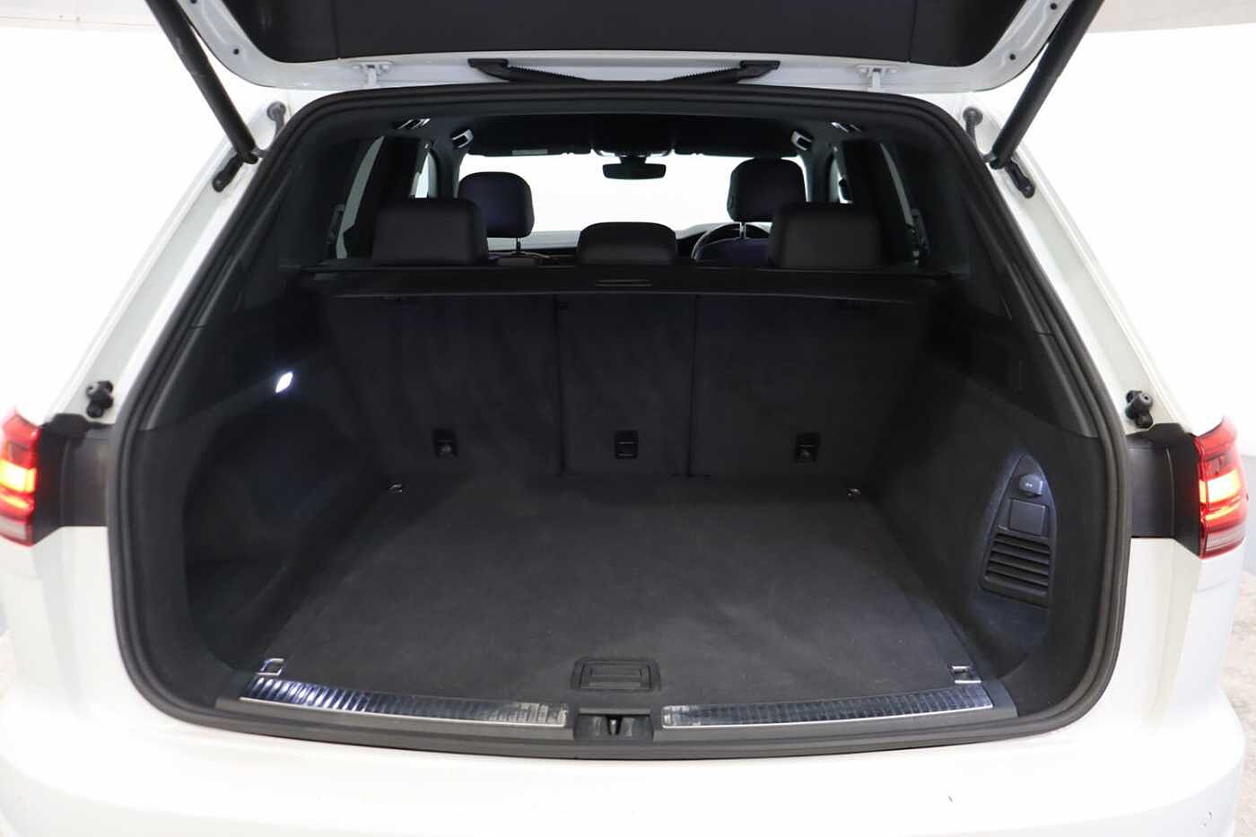 Volkswagen Touareg 3.0 V6 TDI 4Motion R-Line 5dr Tip Auto