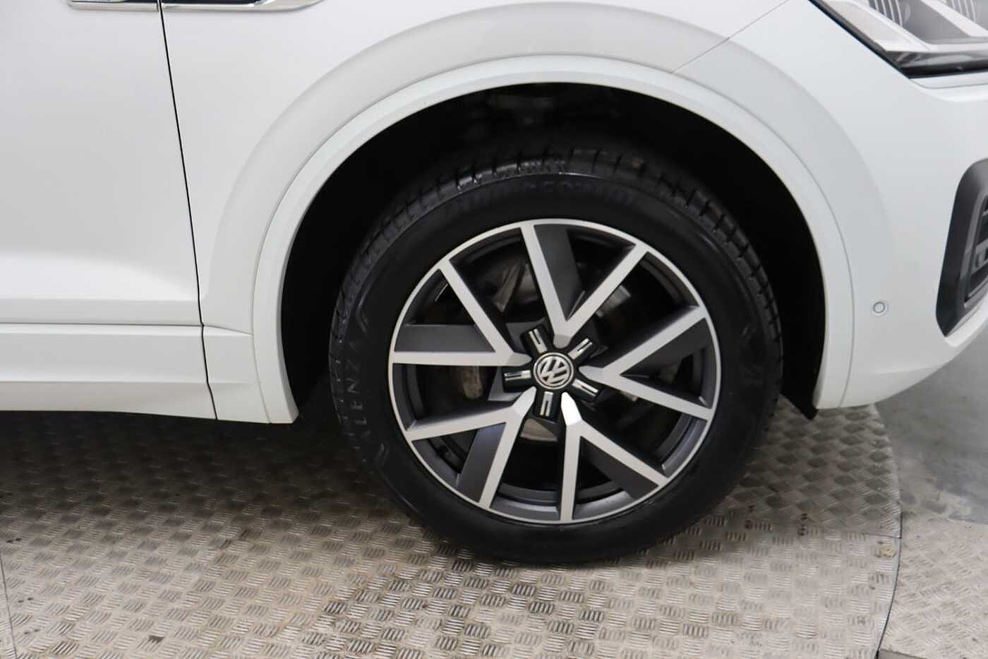 Volkswagen Touareg 3.0 V6 TDI 4Motion R-Line 5dr Tip Auto