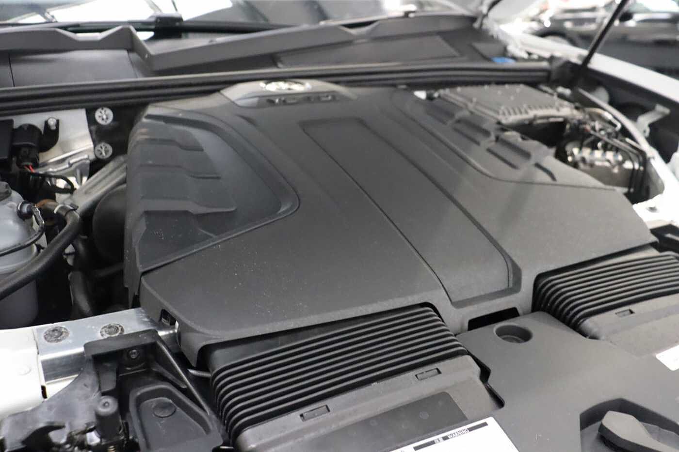 Volkswagen Touareg 3.0 V6 TDI 4Motion R-Line 5dr Tip Auto