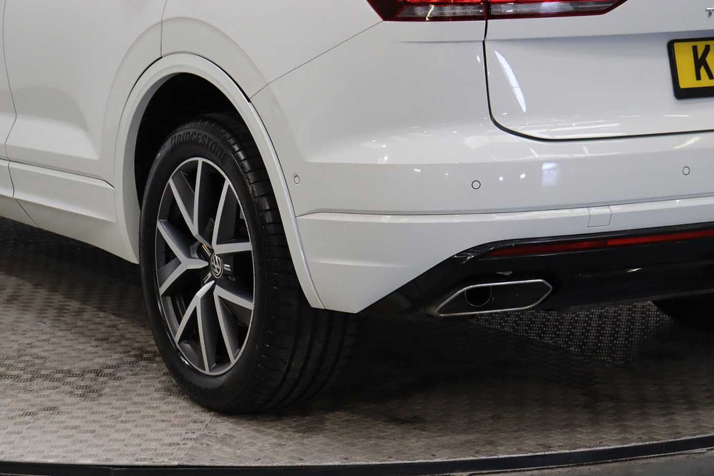 Volkswagen Touareg 3.0 V6 TDI 4Motion R-Line 5dr Tip Auto