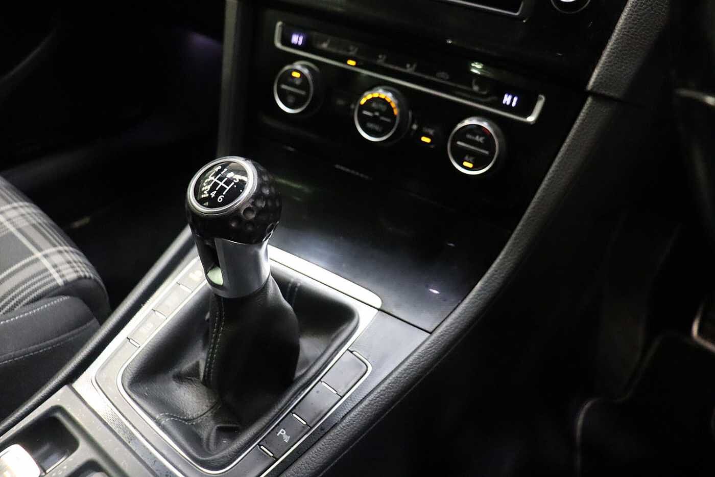 Volkswagen Golf 2.0 TDI GTD 5dr