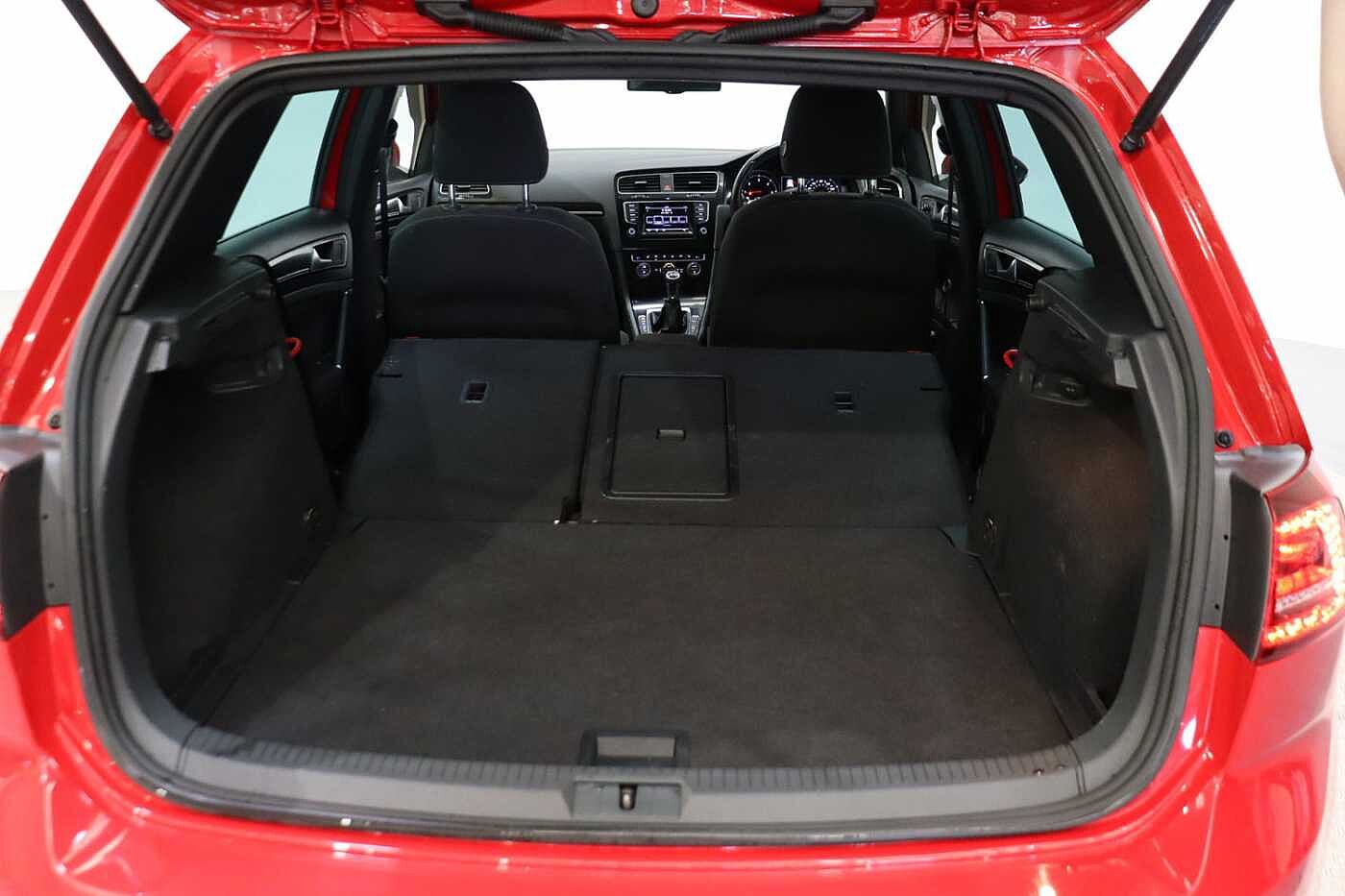 Volkswagen Golf 2.0 TDI GTD 5dr