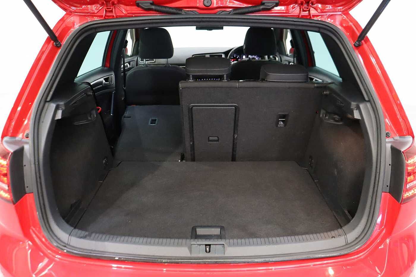 Volkswagen Golf 2.0 TDI GTD 5dr