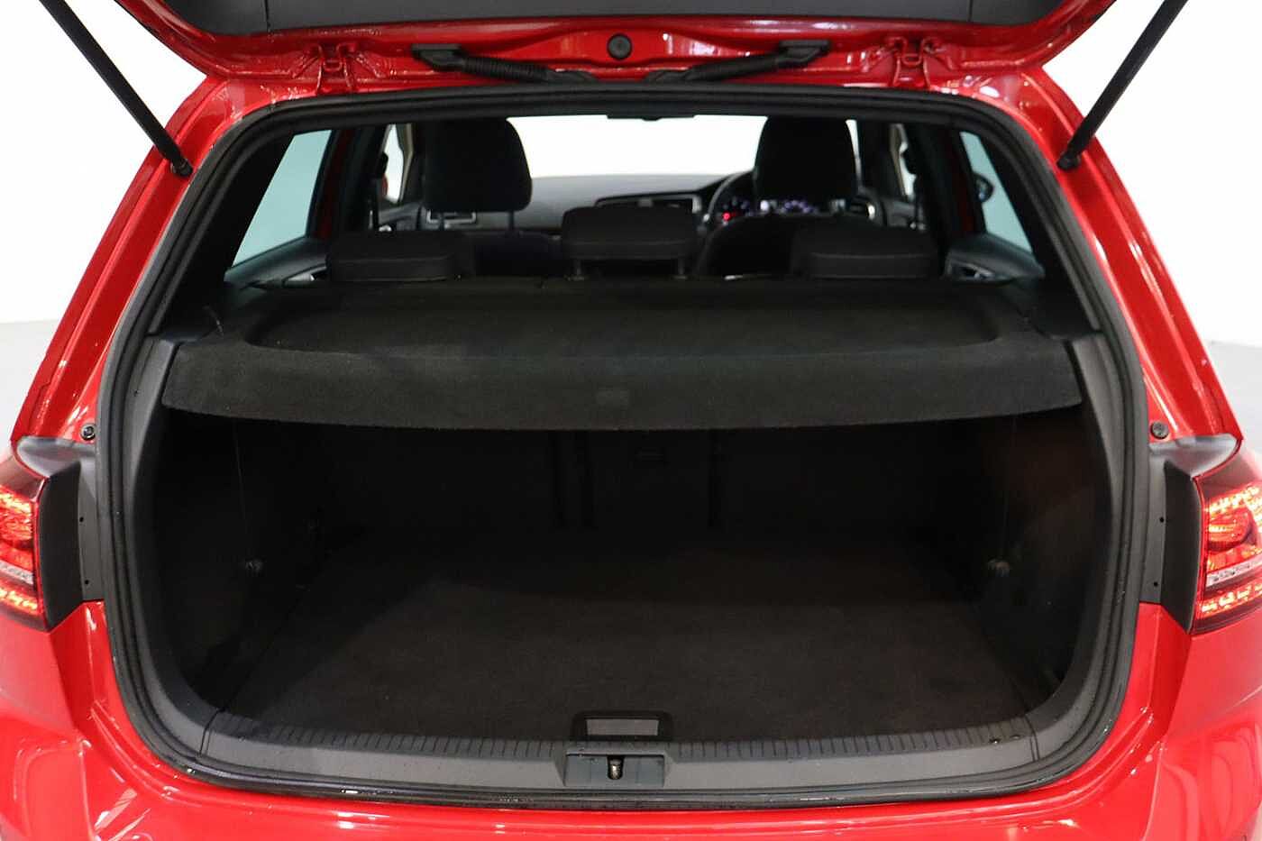 Volkswagen Golf 2.0 TDI GTD 5dr