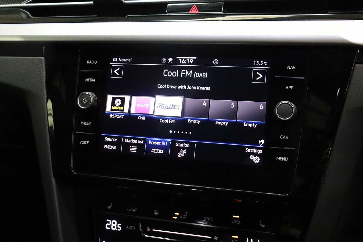 Volkswagen Arteon 2.0 TDI R-Line 5dr DSG