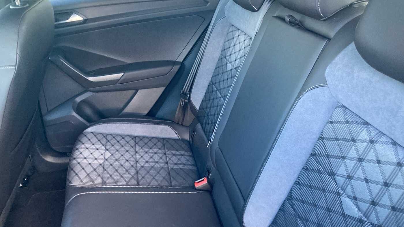 Volkswagen T-ROC 2.0TDI (150ps) R-Line EVO DSG