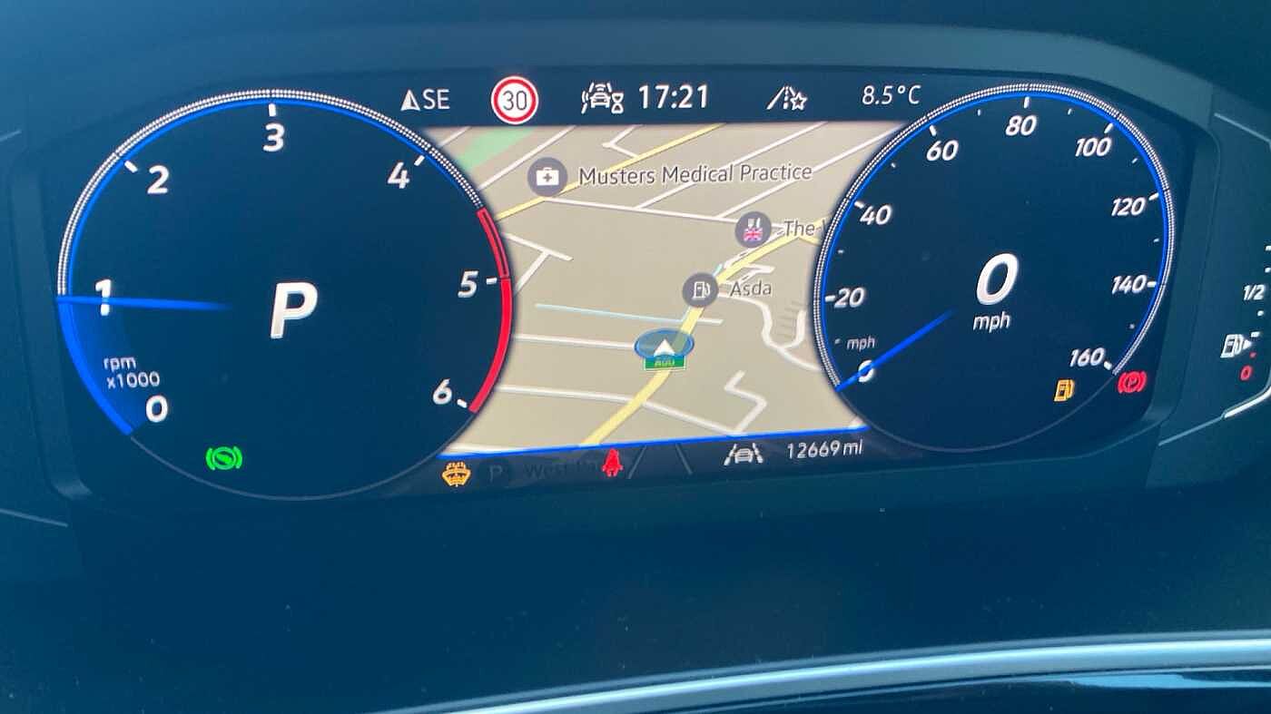 Volkswagen T-ROC 2.0TDI (150ps) R-Line EVO DSG