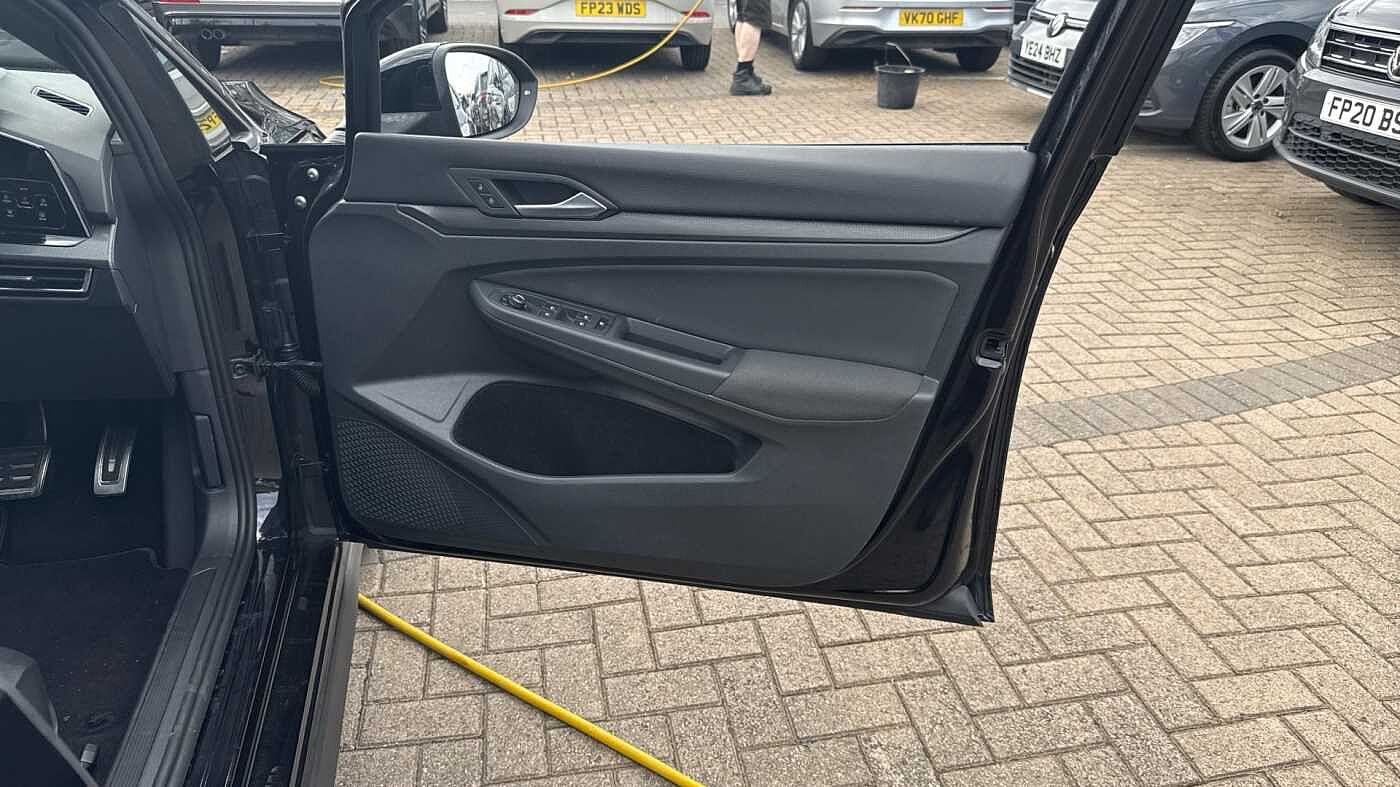 Volkswagen Golf GTD MK8 2.0 TDI 200PS DSG 5 Door