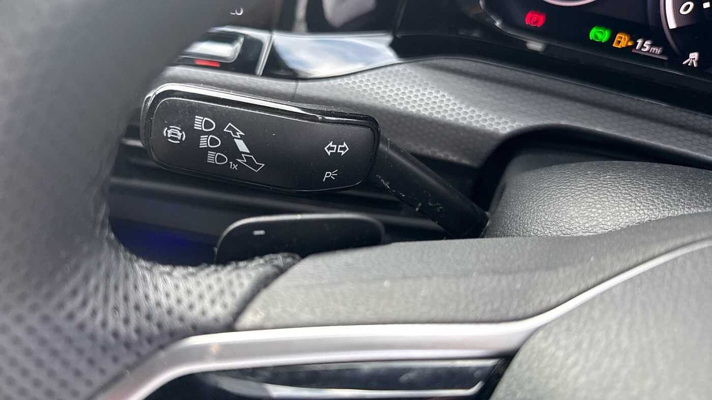 Volkswagen Golf GTD MK8 2.0 TDI 200PS DSG 5 Door