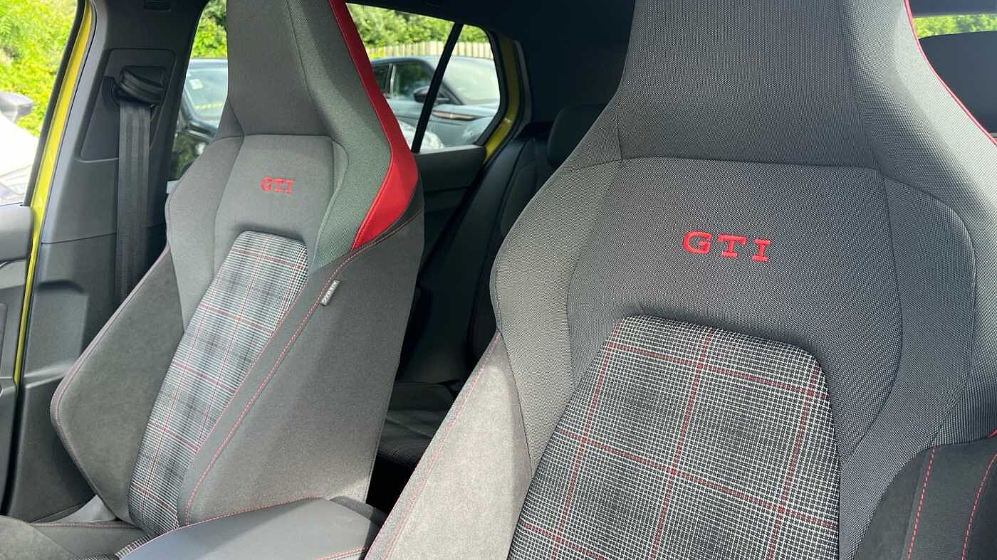 Volkswagen Golf 8 GTI 2.0 TSI 245PS 7-speed DSG 5 Door
