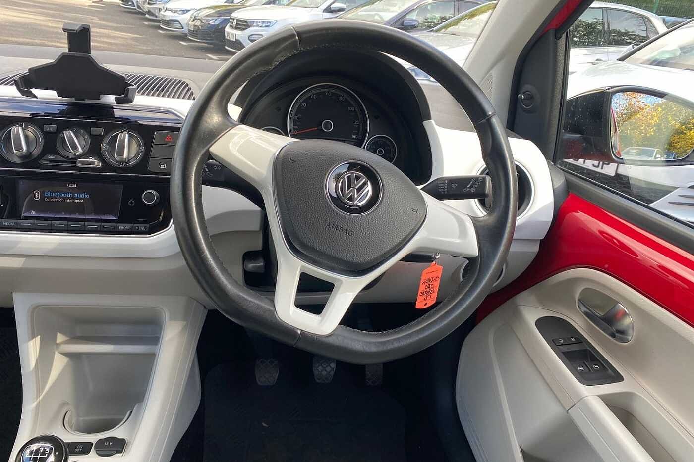 Volkswagen up!