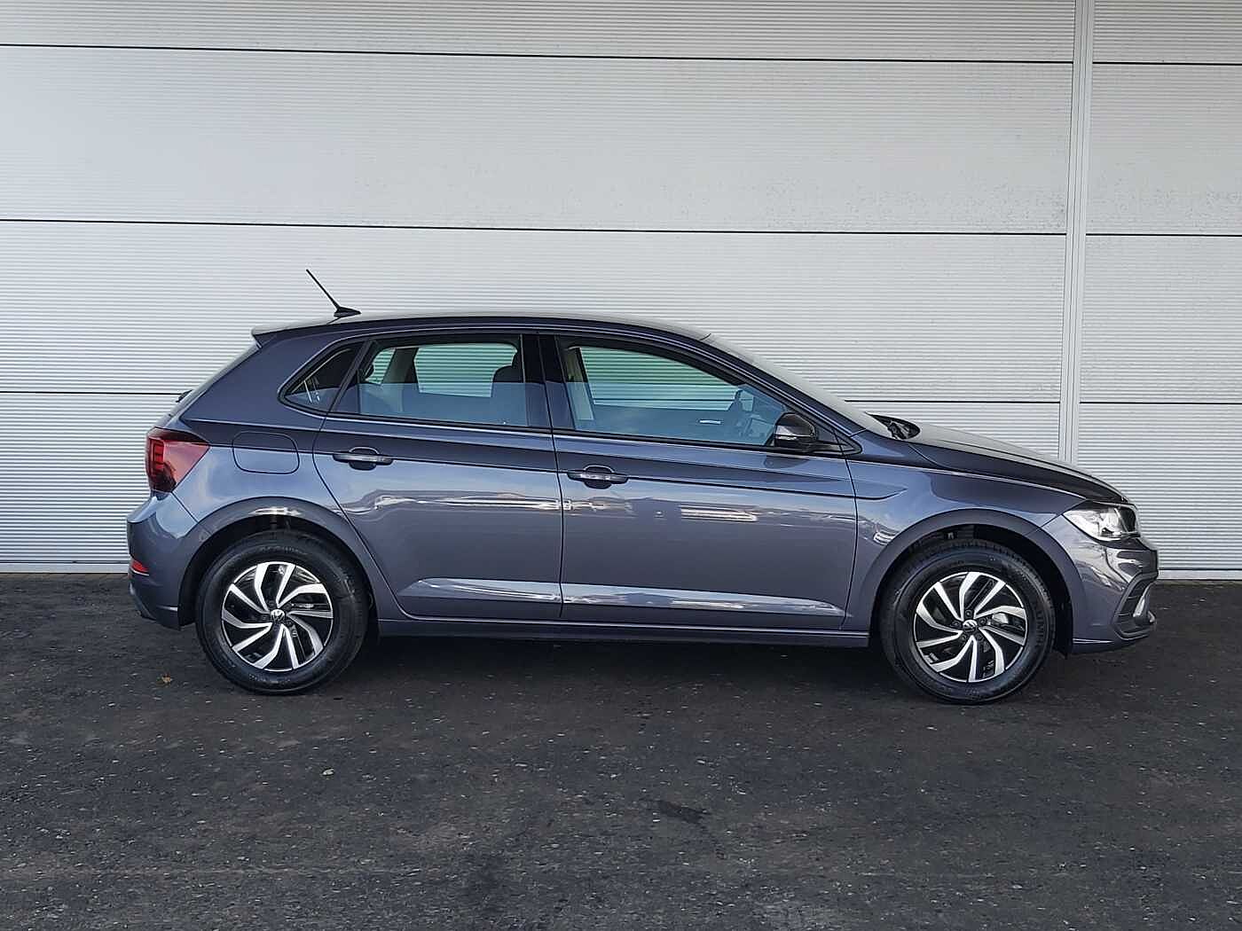 Volkswagen Polo 1.0 Life 80BHP
