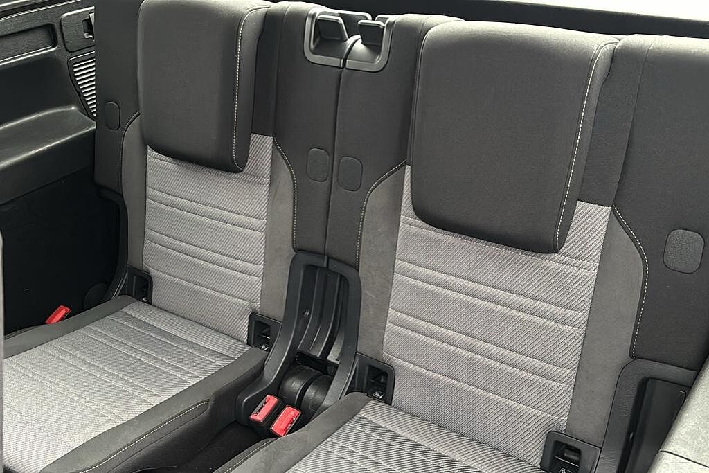 Volkswagen Touran MPV 1.5 TSI R-Line EVO 150ps DSG