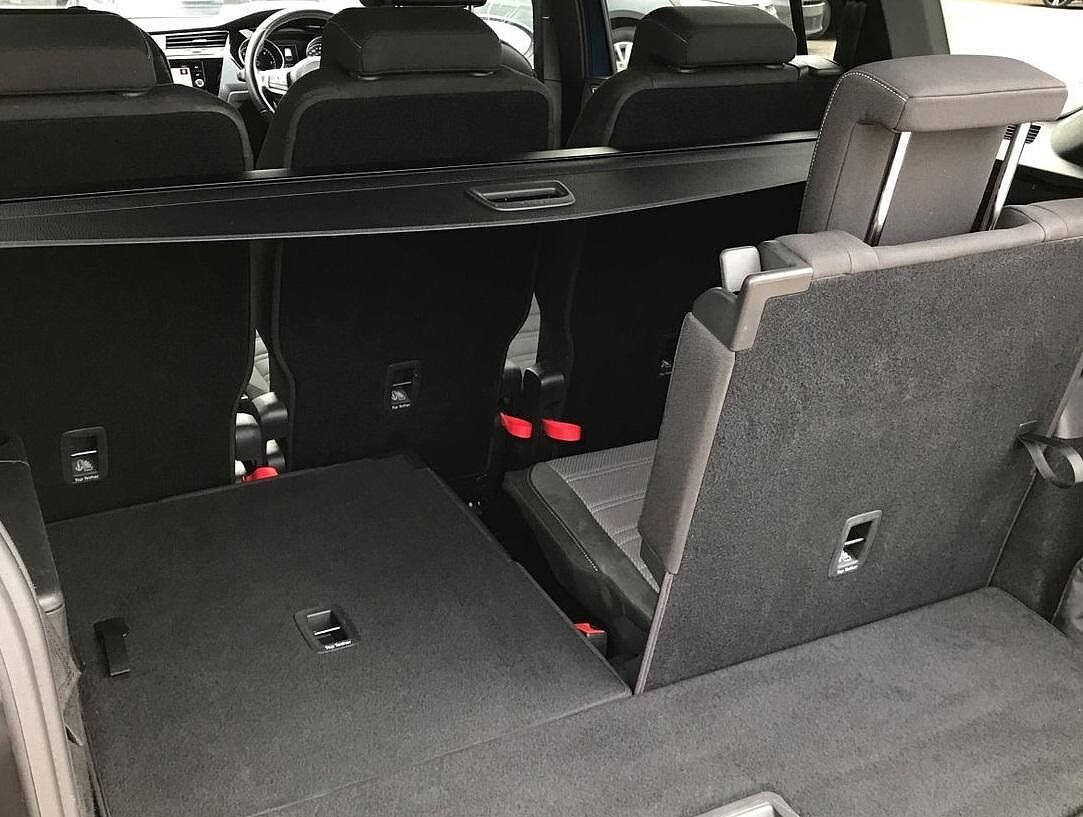Volkswagen Touran MPV 1.5 TSI R-Line EVO 150ps DSG