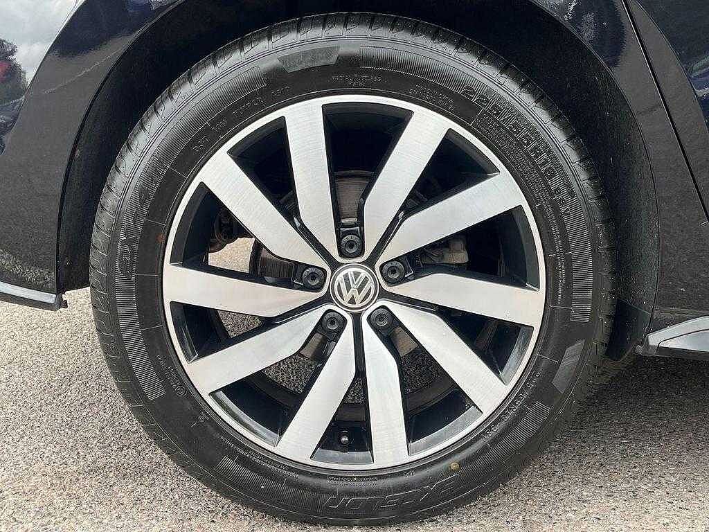Volkswagen Touran MPV 1.5 TSI R-Line EVO 150ps DSG