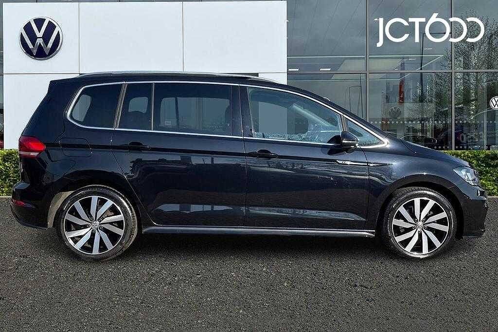 Volkswagen Touran MPV 1.5 TSI R-Line EVO 150ps DSG