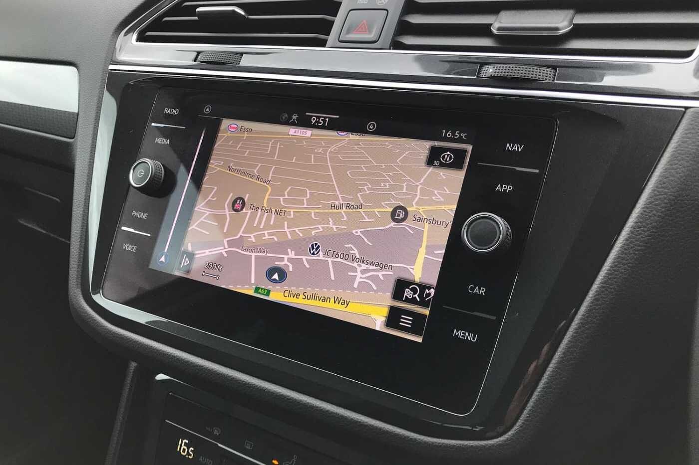 Volkswagen Tiguan 1.5 TSI (150ps) Life EVO DSG 5 door