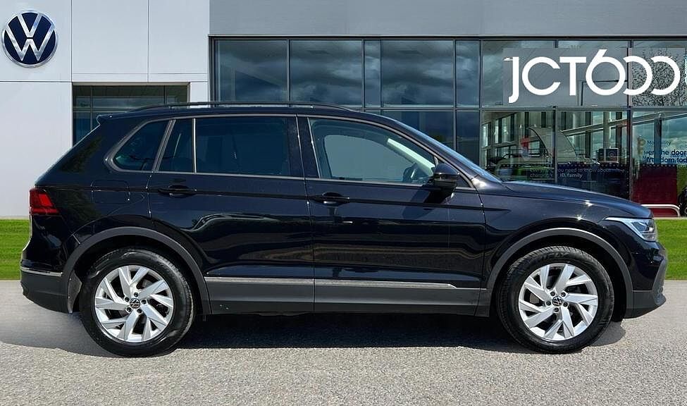 Volkswagen Tiguan 1.5 TSI (150ps) Life EVO DSG 5 door