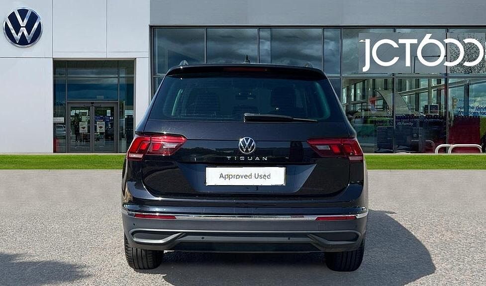 Volkswagen Tiguan 1.5 TSI (150ps) Life EVO DSG 5 door