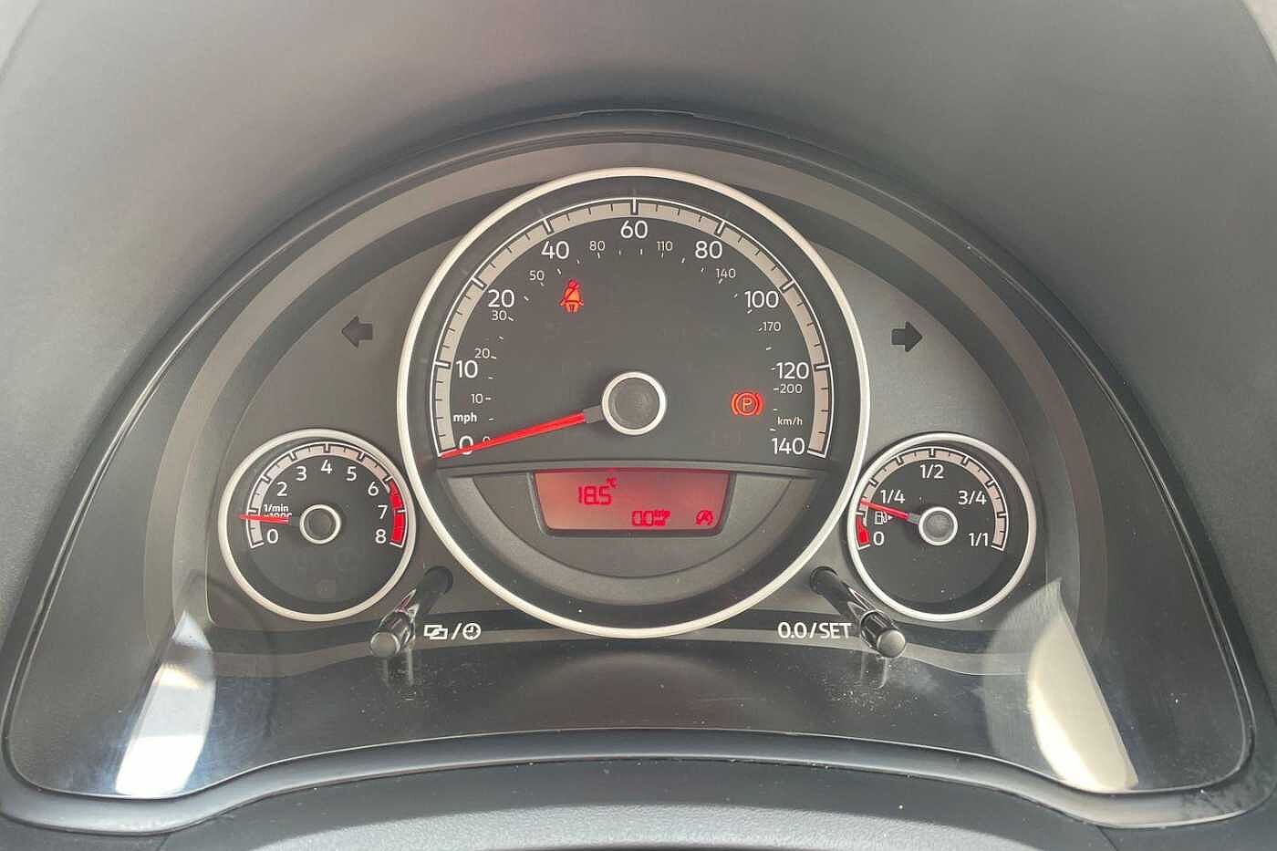 Volkswagen up! Up 2016 1.0 60PS Move 5Dr