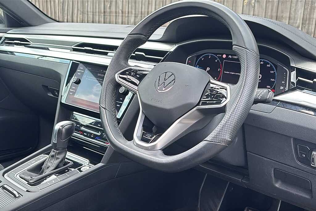 Volkswagen Arteon Shooting Brake R-Line 2.0 TDI 150PS DSG