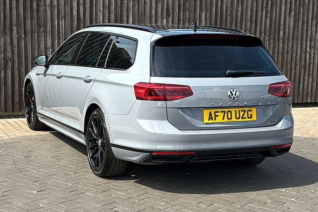 Volkswagen Passat 2.0 BiTDI SCR 240 R-Line 4MOTION 5dr DSG