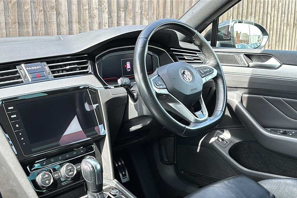 Volkswagen Passat 2.0 BiTDI SCR 240 R-Line 4MOTION 5dr DSG