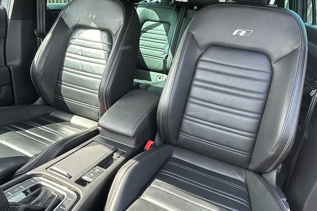 Volkswagen Passat 2.0 BiTDI SCR 240 R-Line 4MOTION 5dr DSG