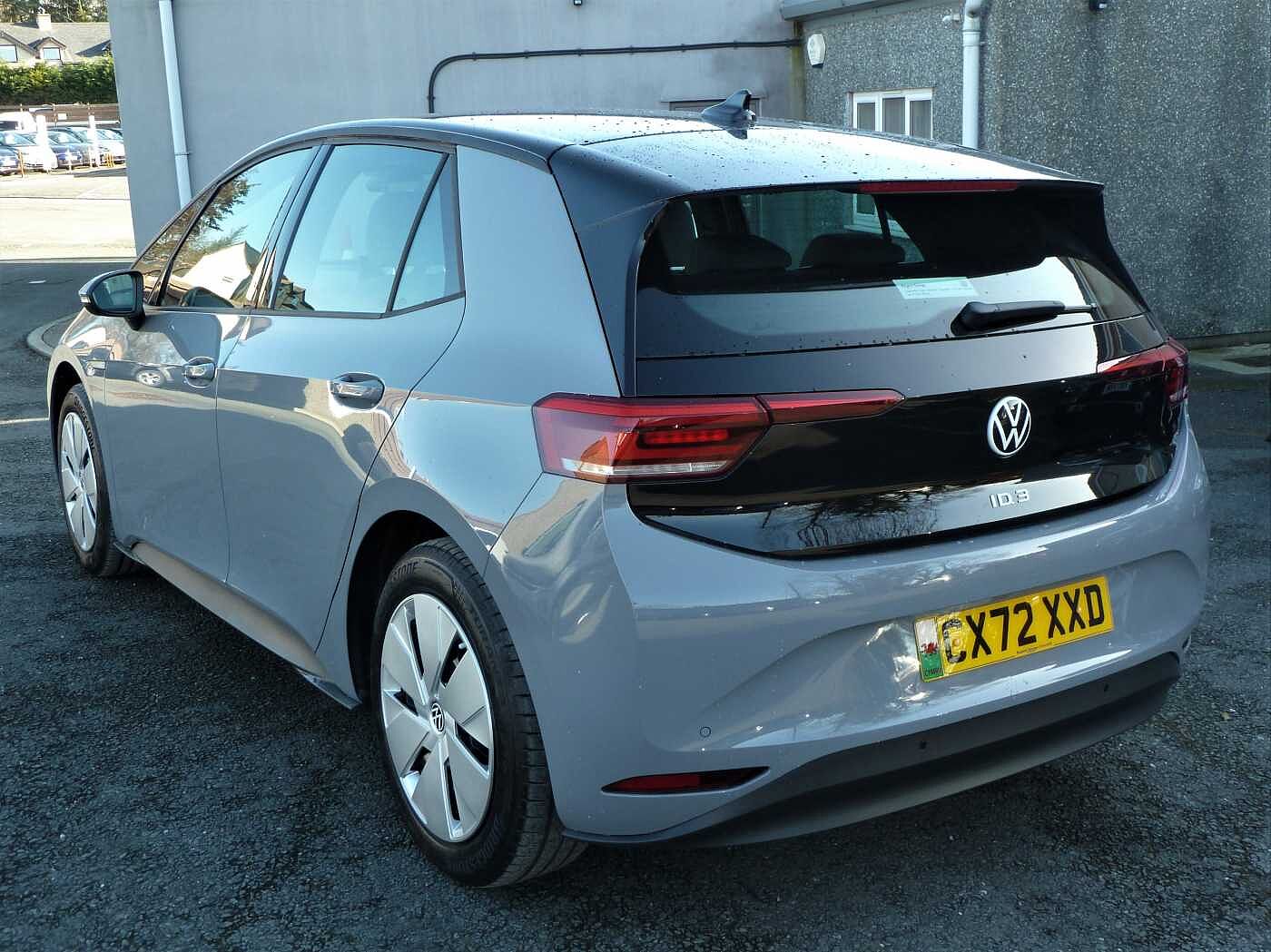 Volkswagen ID.3 Life 45kWh Pure Performance 150PS Automatic 5 Dr